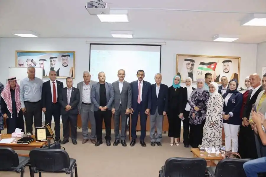 مدار الساعة,مناسبات أردنية,الملك عبدالله الثاني,الملك عبد الله الثاني,المؤسسة العامة للغذاء والدواء,عيد الجلوس