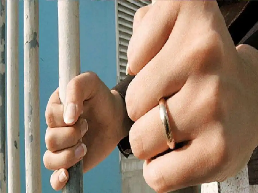 مدار الساعة,أخبار الأسرة