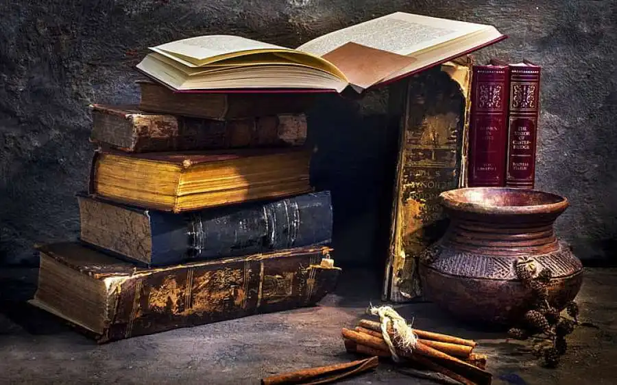 مدار الساعة,شؤون دينية
