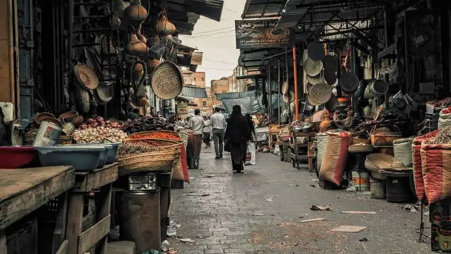 مدار الساعة,شؤون دينية