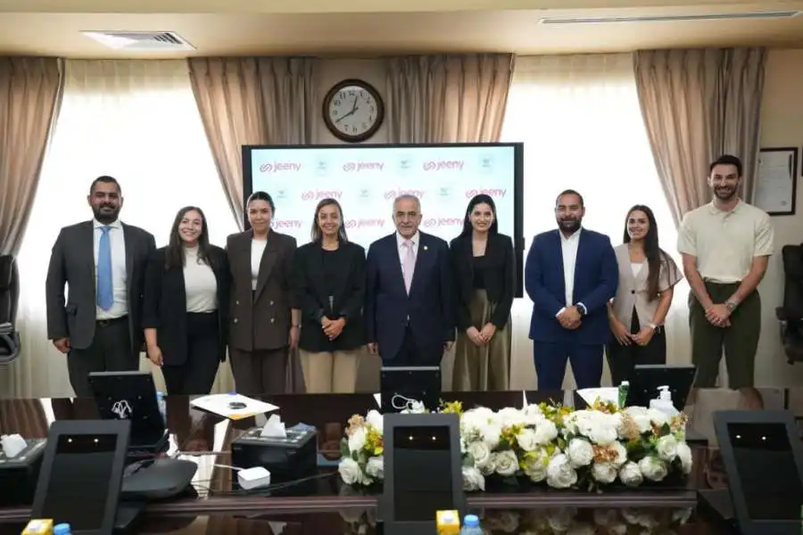 مدار الساعة,أخبار الجامعات الأردنية,جامعة عمان الأهلية,وسائل التواصل الاجتماعي