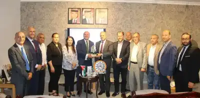 وزير تطوير القطاع العام يقدّم ندوة