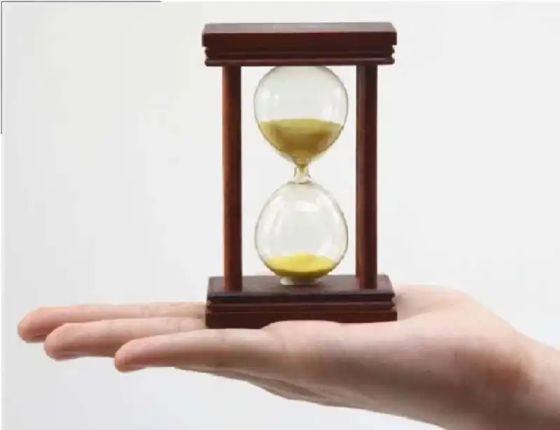 مدار الساعة,أخبار الأسرة