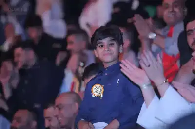 طفل من قبيلة بني حسن يثير