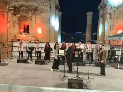 فرقة كورال جامعة عمان الاهلية تتألق