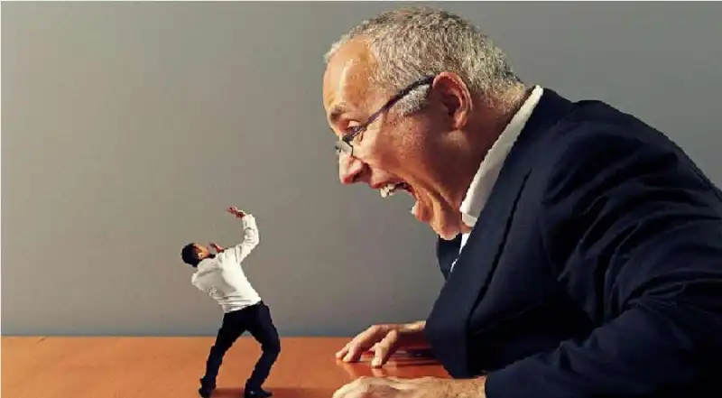 مدار الساعة,شؤون دينية