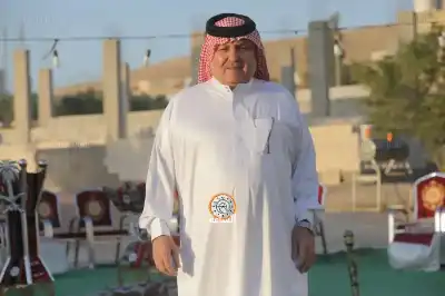 قاسم الدخل الله يولم لنواب وأعيان