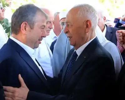 مندوبا عن الملك وولي العهد.. رئيس