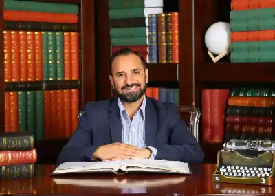 ضيفان جديدان في منزل الزميل امجد