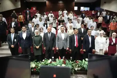 بتخريج 50 طالبا وطالبة.. مركز الاستشارات
