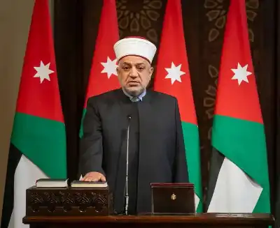 وزير الأوقاف المصري يهنئ الخلايلة على