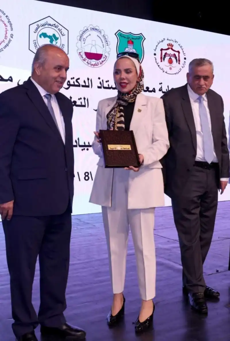 مدار الساعة,أخبار الجامعات الأردنية,وزير التربية والتعليم,وزير التعليم العالي والبحث العلمي,الدكتور عزمي محافظة,عزمي محافظة,جامعة عمان الأهلية,الجامعة الأردنية