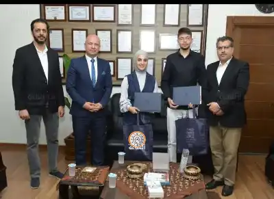 جامعة البترا تكرم الخريجة هبة الحنيطي