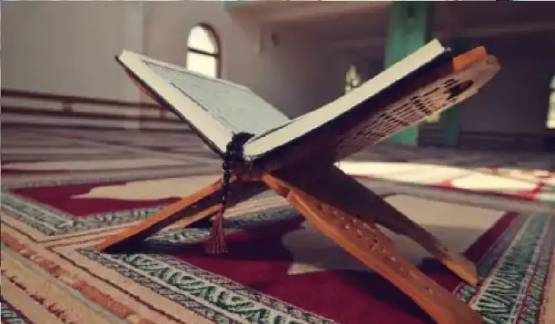 مدار الساعة,شؤون دينية