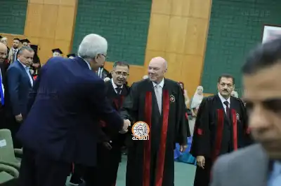 فيصل الفايز.. الشباب والجبهة الداخلية: قراءة