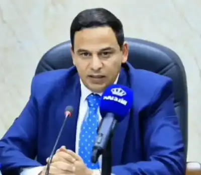 النائب أيمن أبو هنية يسأل عن