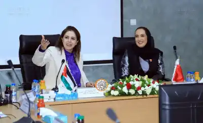 وزيرة الإسكان البحرينية تزور المؤسسة العامة