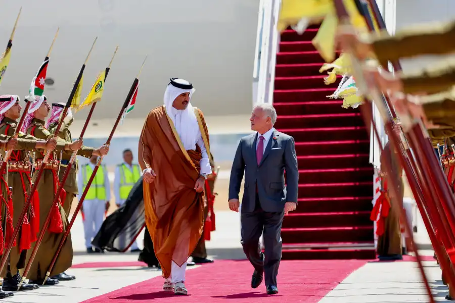 مدار الساعة,أخبار الأردن,اخبار الاردن,الدكتور جعفر حسان,نائب رئيس الوزراء,وزير الخارجية وشؤون المغتربين,وزير الصناعة والتجارة والتموين,وزير المالية,الحسين بن علي,رئيس الوزراء,أيمن الصفدي,يعرب القضاة,هيئة الأركان المشتركة,الشيخ تميم بن حمد,قصر بسمان