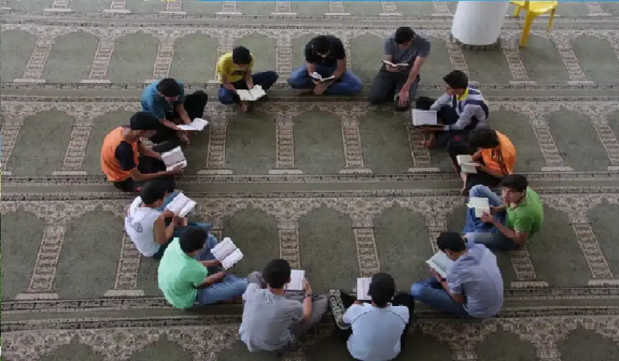 مدار الساعة,شؤون دينية