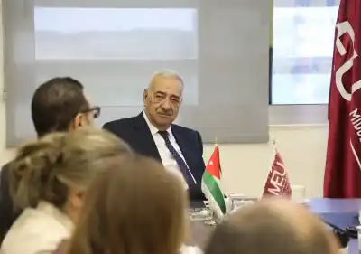 صناعة الصحفي الوطنيّ والمتمكن.. في لقاء