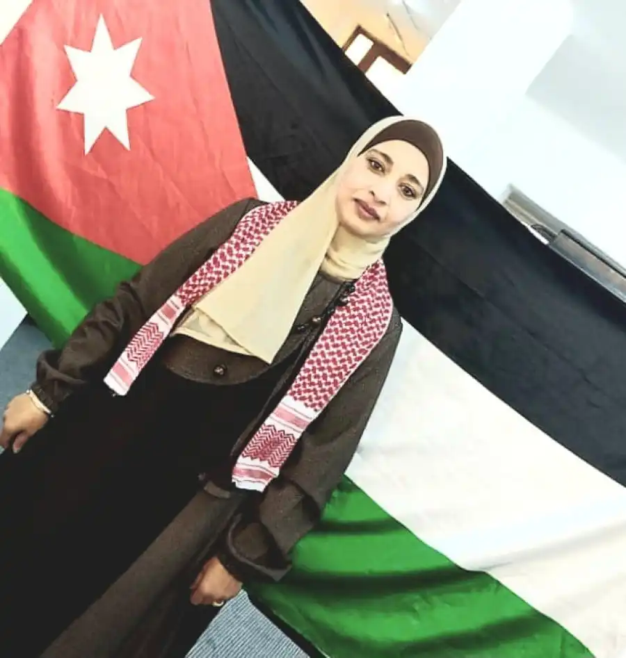 الضمور تكتب: المعلم.. رسول القيم وباني