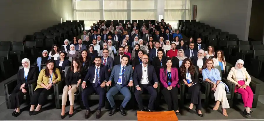 مدار الساعة,أخبار البنوك والشركات,مواقع التواصل الاجتماعي