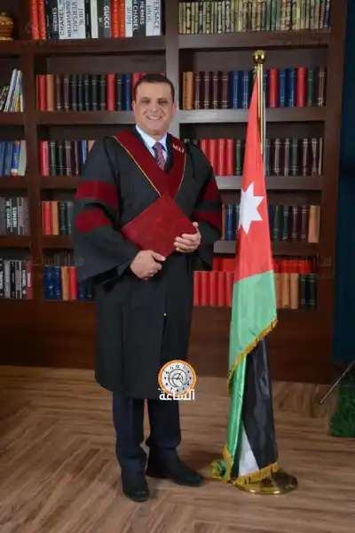 العزام يناقش رسالة الماجستير