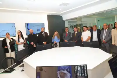 رئيس جامعة البترا يفتتح مختبر التكنولوجيا