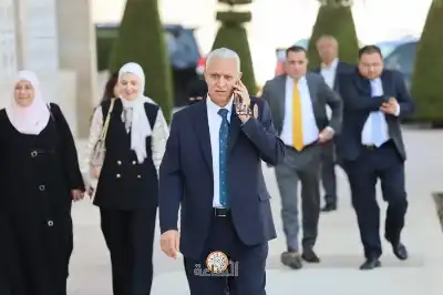 العموش يوجّه ٥٤ سؤالا لـ ٥٤