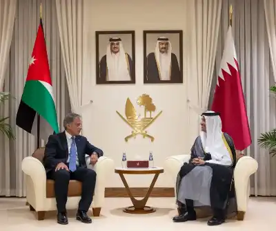 رئيس الوزراء يلتقي رئيس مجلس الوزراء