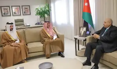 مازن القاضي والسفير آل ثاني: علاقاتنا