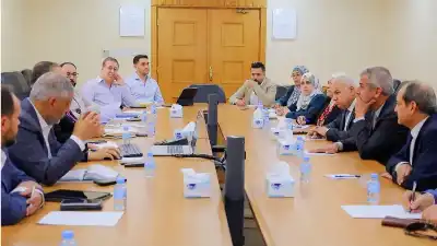 الطاقة والعمل تبحثان تعزيز التعاون لتطوير