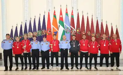 اللواء المعايطة يكرّم فريق الأمن العام