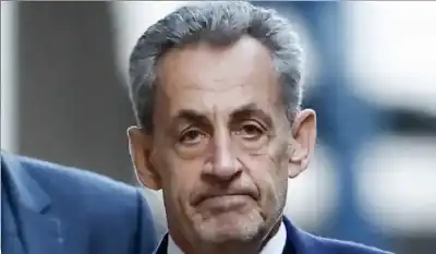 ساركوزي يوضح: سبب رفضه لطعام السجن