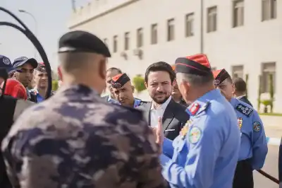 ولي العهد: مع نشامى الأمن العام