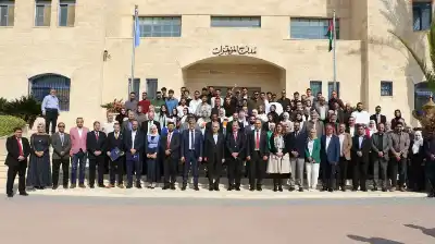 جامعة الزرقاء تنظم يوما علميا حول