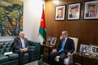 جعفر حسان يجتمع مع رئيس النزاهة