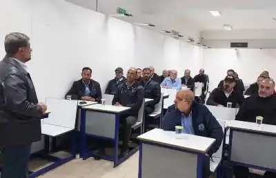 جامعة الزرقاء تنفّذ برنامجا توعويا لموظفي