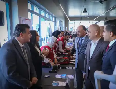 جامعة الشرق الأوسط تنظم يوم العطاء