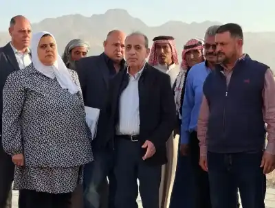 المصري يتفقد بلديات في الأغوار الجنوبية