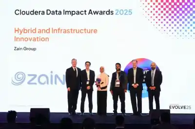 مؤسسة Cloudera منحته الجائزة الإقليمية بالتعاون