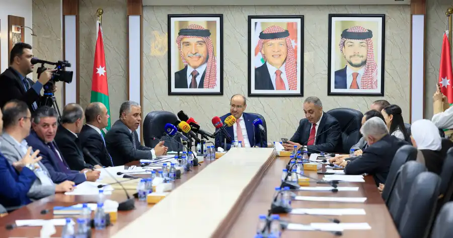 مدار الساعة,أخبار مجلس النواب الأردني,الملك عبدالله الثاني,دائرة الموازنة العامة,المحكمة الدستورية