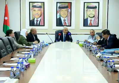 الإعلام النيابية تقرّ قانونا معدلا للجريدة