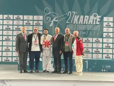 السفير العضايلة يشارك بتتويج البطل غيث