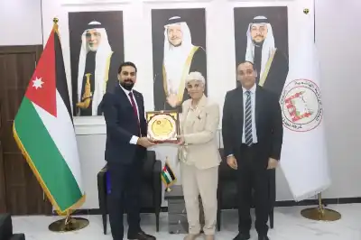 غرفة تجارة المزار الجنوبي تستقبل السفيرة