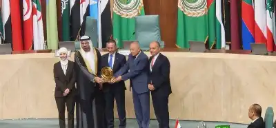 الصناعة والتجارة تفوز بجائزة التميز الحكومي