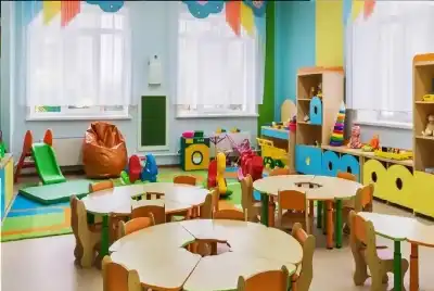 صدمة بريطانيا: موظف حضانة يعترف بـ