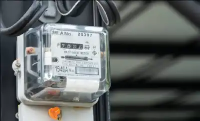 سيدتي.. مصاصو دماء الكهرباء يسرقون أموالك: