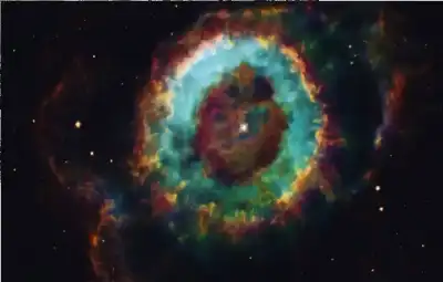 سديم الشبح الصغير: هابل يلتقط تفاصيل