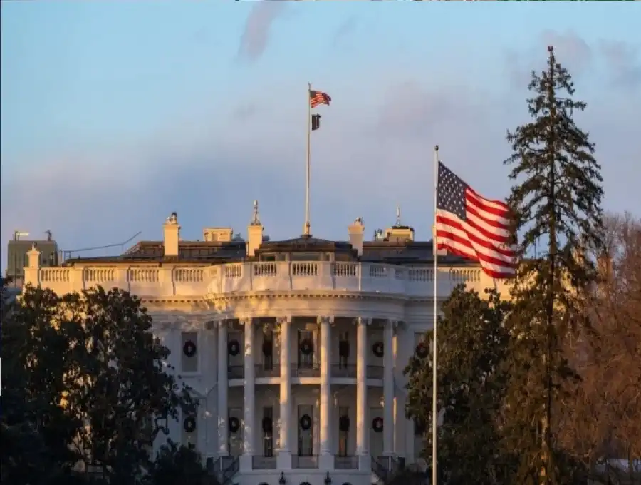 مدار الساعة,أخبار خفيفة ومنوعة